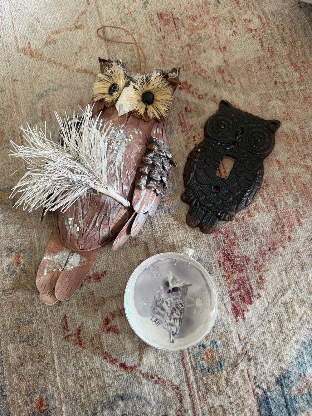 Lot of owl decor